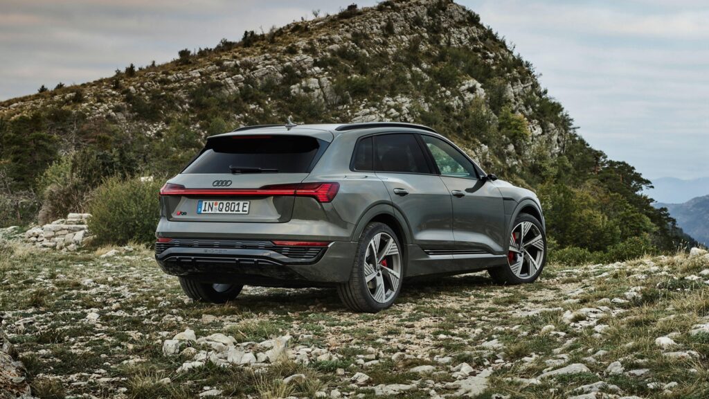 Audi Q8 e-tron 2025 : Driving into the hereafter of property Luxury